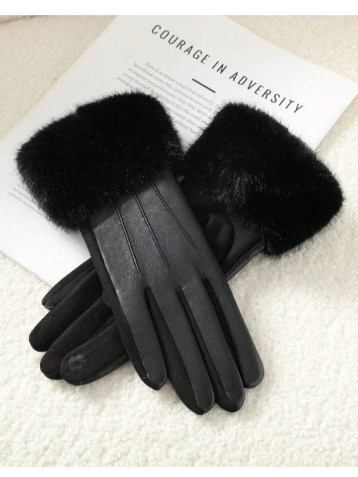 Black 3D-Shaped Fingerless Gloves