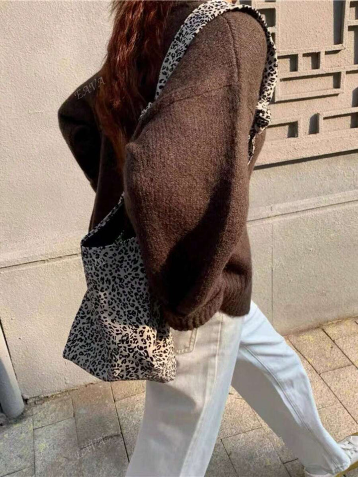 De Commuter Cardigan