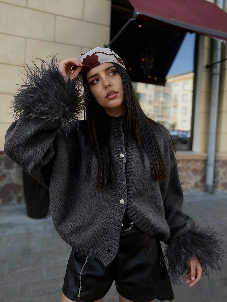 Margaret - Pletený kardigan s peřím 