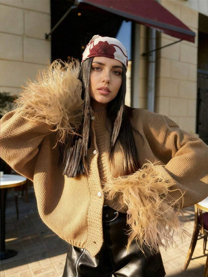 Margaret - Pletený kardigan s peřím 