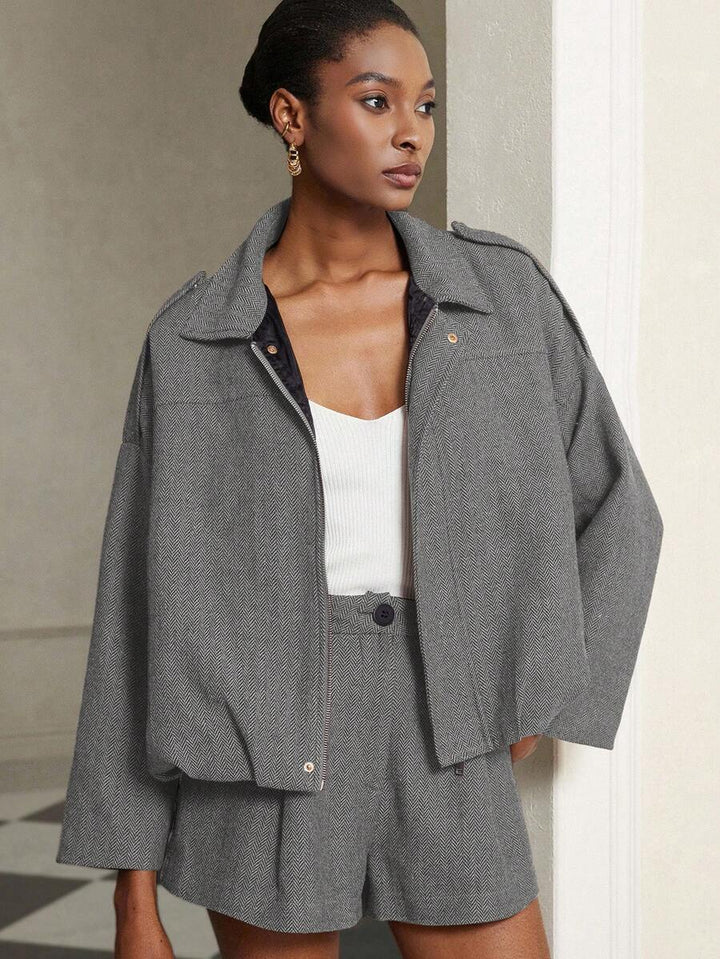 Aveloria Modichic 2-delige damesset s vleermuismouwen en visgraatmotief a bomberjack a šortky