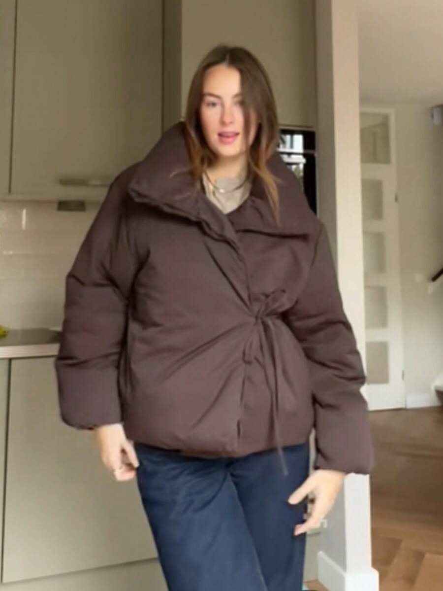 Damesparka's, korte gewatteerde jassen, warme winterkleding voor dames, bruine winterjassen voor dames, coltrui voor dames.