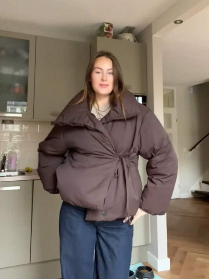 Damesparka's, korte gewatteerde jassen, warme winterkleding voor dames, bruine winterjassen voor dames, coltrui voor dames.