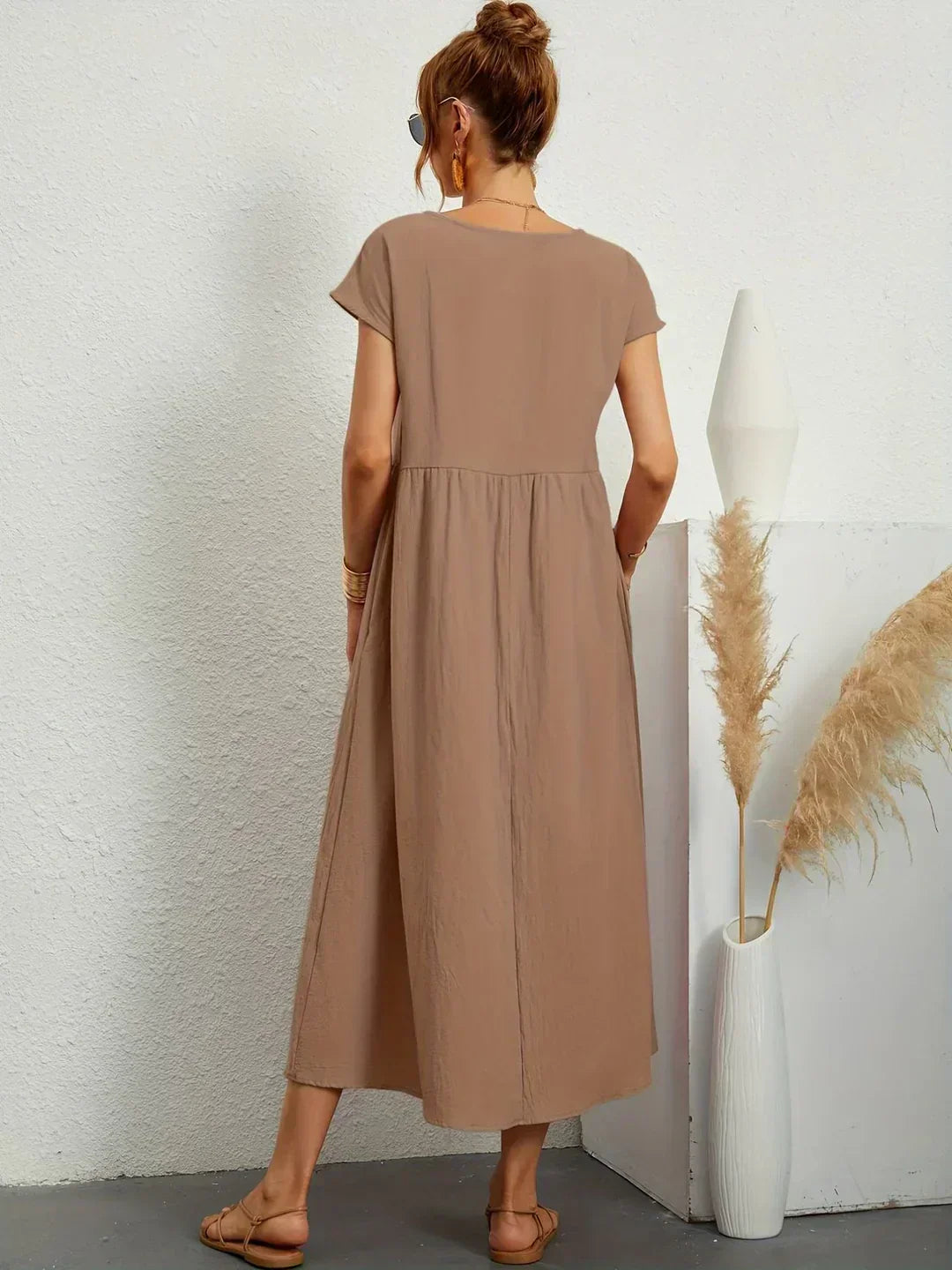 Heike | Vzdušné midi šaty s nadčasovou elegancí