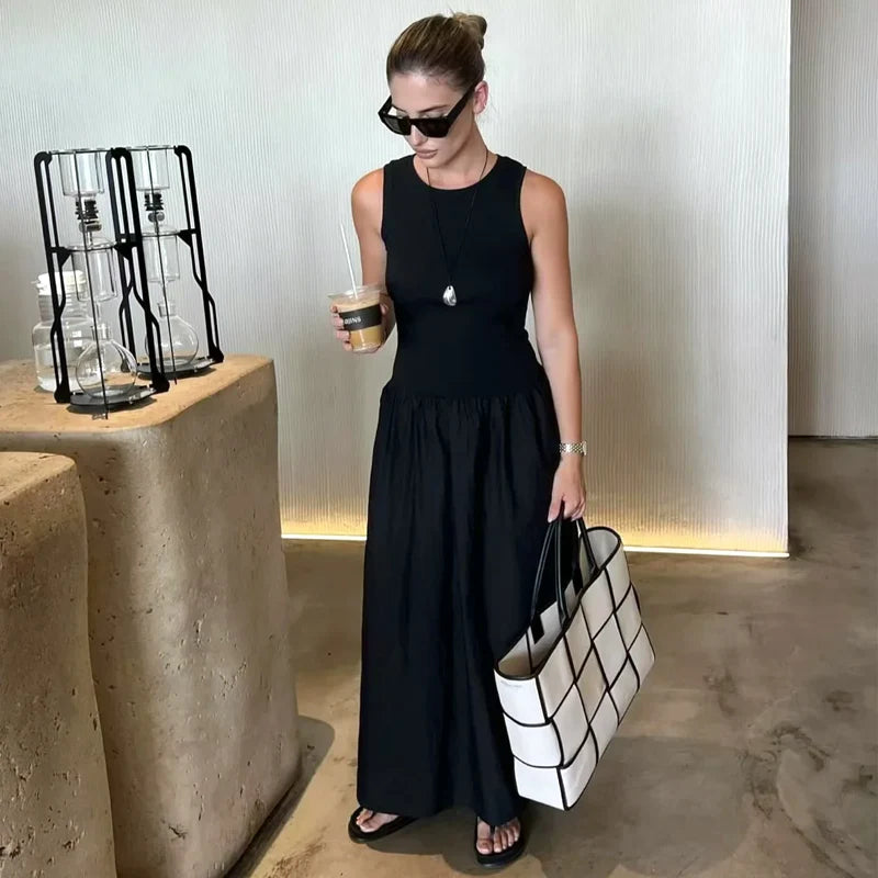Terezie | Dlouhé šaty bez rukávů — vintage elegance