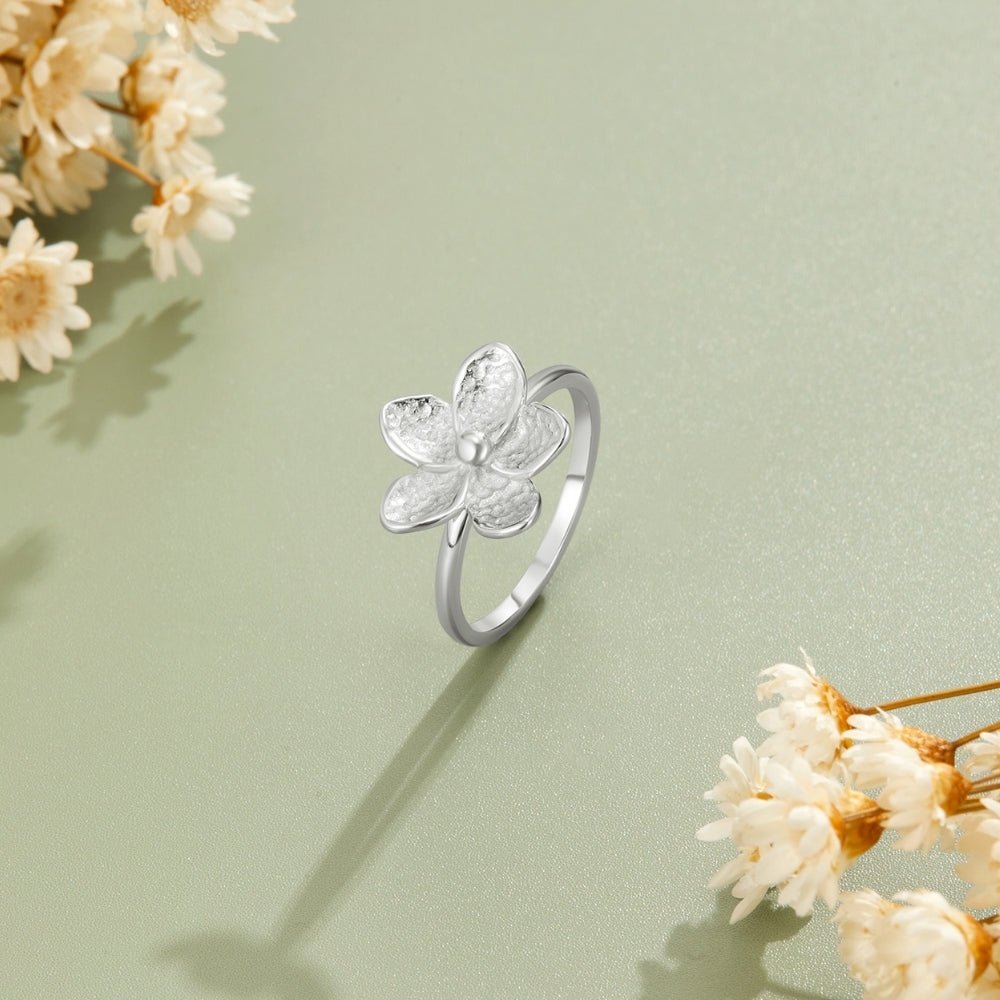 Blooming Silver Flower Ring