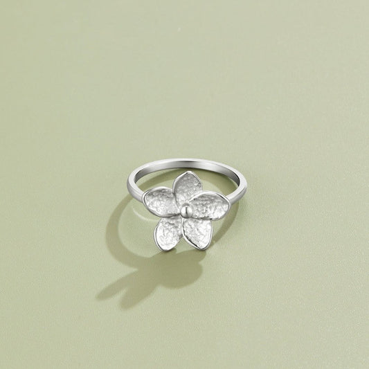 Blooming Silver Flower Ring