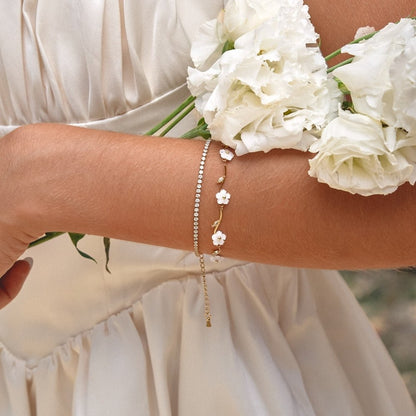 Golden White Pearl Blossom Bracelet