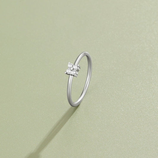 Tiny Petal Silver Ring