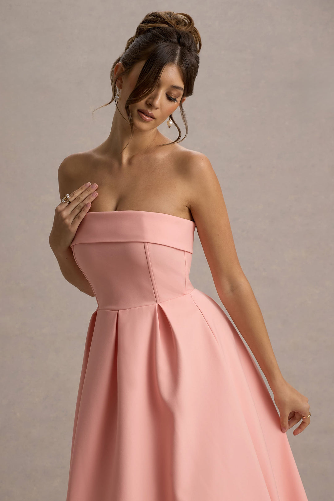 ANNE | Elegantní midi šaty s odhalenými rameny